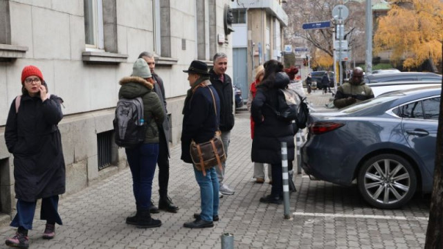 Протест на граждани пред Върховният административен съд ВАС срещу инвестиционно